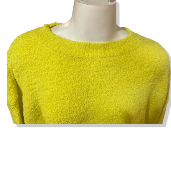 Fuzzy Crew Neck Sweater - Picture 7 of 7